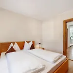 Lia Apartment