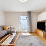 Lia Apartment *