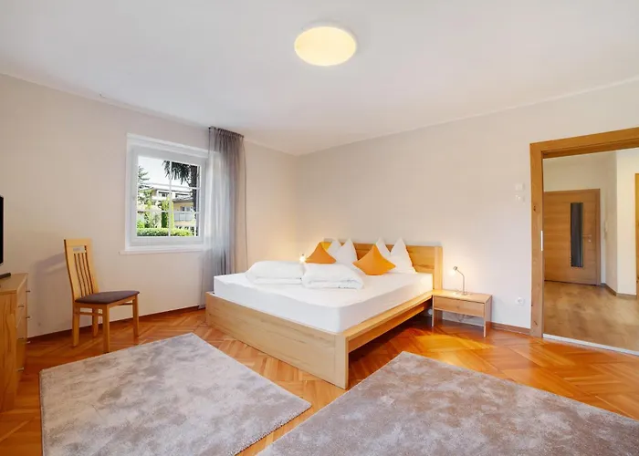 Lia Апартаменти *